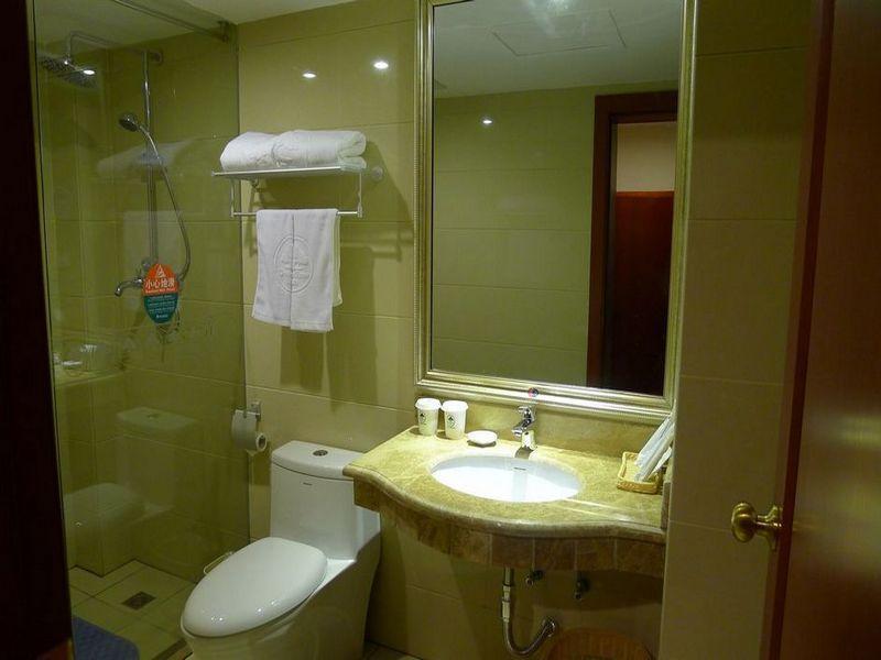 Greentree Inn Guiyang Court Street West Zhongshan Road Subway Station Business Hotel Экстерьер фото