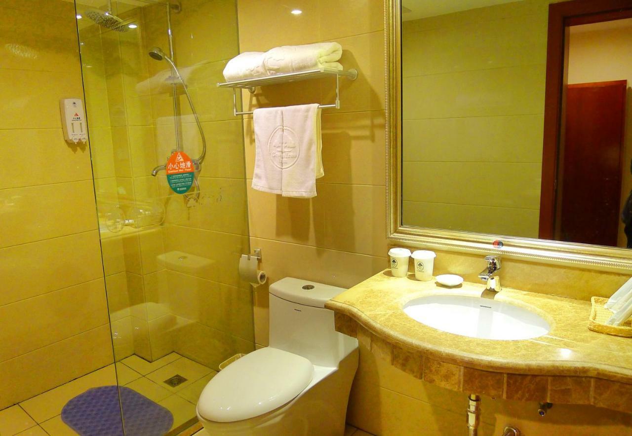 Greentree Inn Guiyang Court Street West Zhongshan Road Subway Station Business Hotel Экстерьер фото